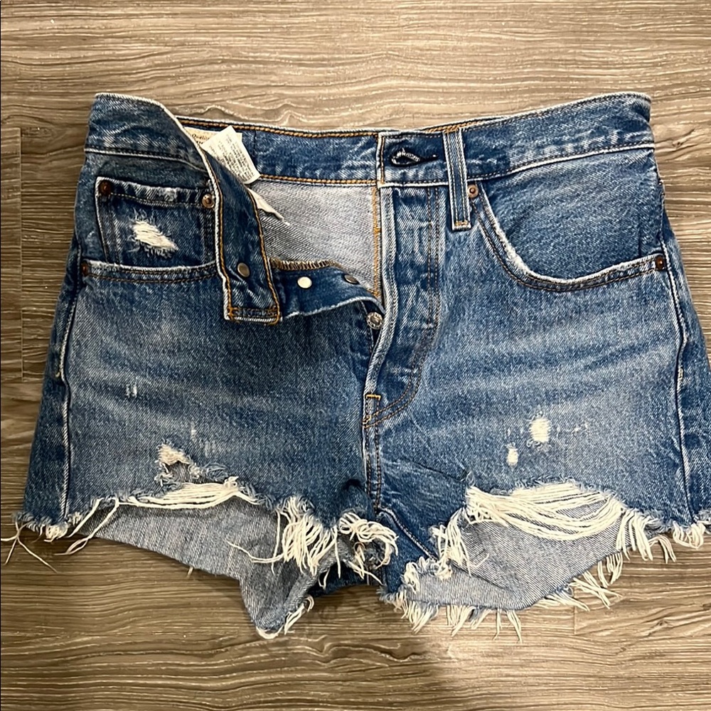 Levi’s Denim Shorts in excellent condition